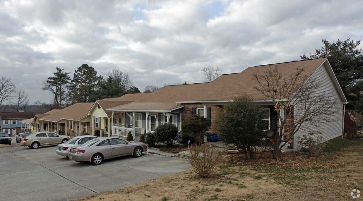 Foto principal - 2014-2026 Belle Terra Rd NW