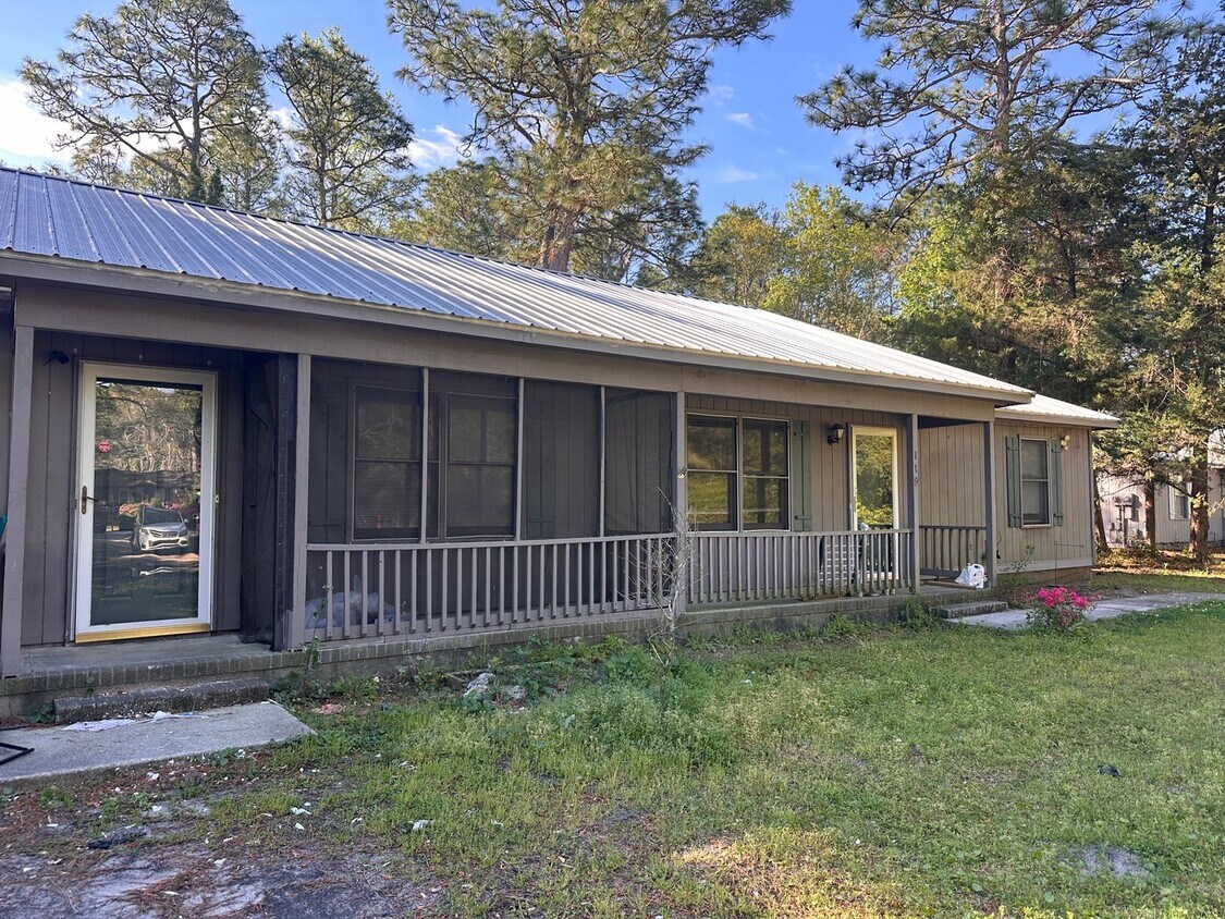 Primary Photo - 117 Horn Drive