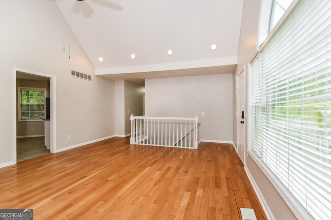 Foto del edificio - 5025 Lucille Ave NW
