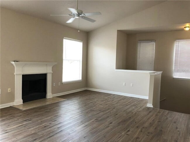 Photo - 10526 Villa View Cir Apartment