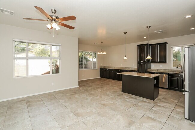 Foto del edificio - 7313 Monticello Mist St