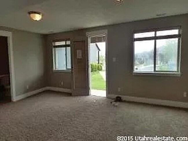 Building Photo - Lehi 3 Bedroom Town Home Pets OK