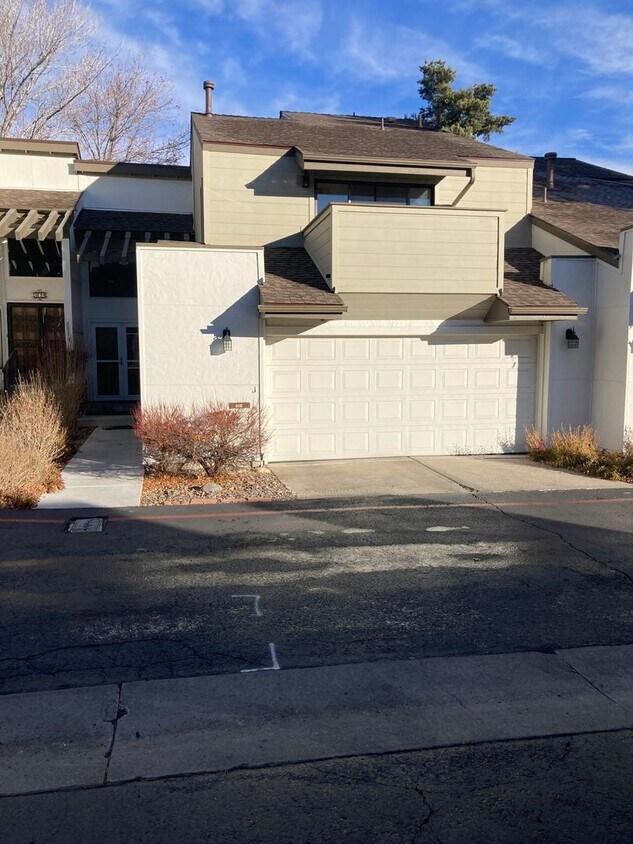 Foto principal - **READY FOR MOVE IN**