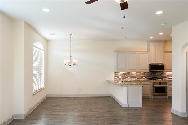 Building Photo - 2401 Cort Dr