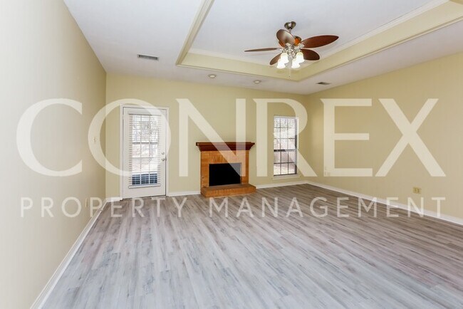 Building Photo - Beautiful 3 Bedroom in Great Location!