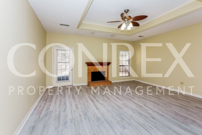 Foto del edificio - Beautiful 3 Bedroom in Great Location!