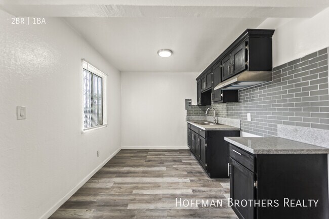 Building Photo - 8027 S. Broadway-6