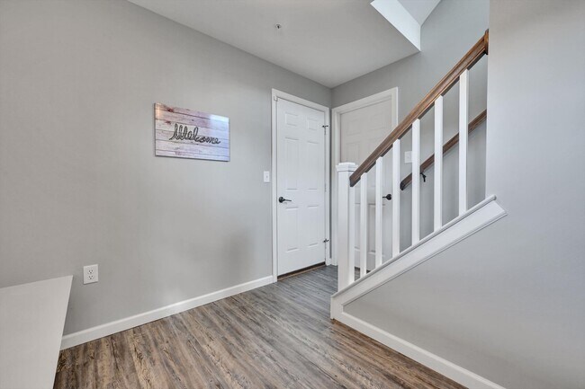 Foto del edificio - 216 Highland Ct