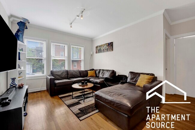 Foto del edificio - 1152 W Cornelia Ave