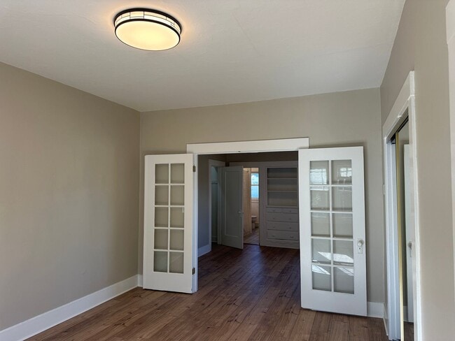 Building Photo - 1019 E 33rd St