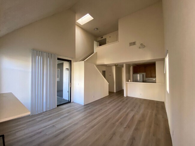 Foto del edificio - Mission Valley Condo!