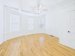 Building Photo - 810 W 32nd St