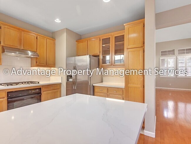 Foto del edificio - Bright 3 Bed, 2.5 bath, 1536 Sq Ft near Mo...