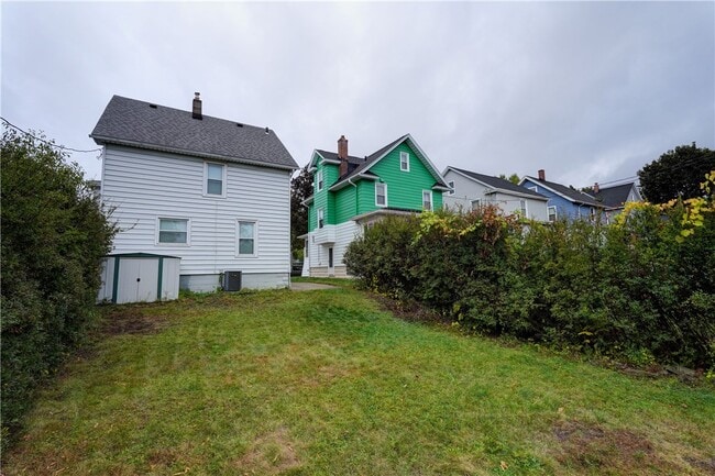 Building Photo - 151 Hampden Rd