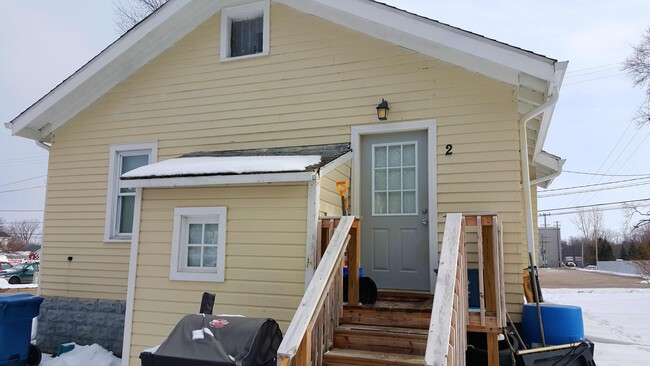 Building Photo - 3510 South Burdick Street