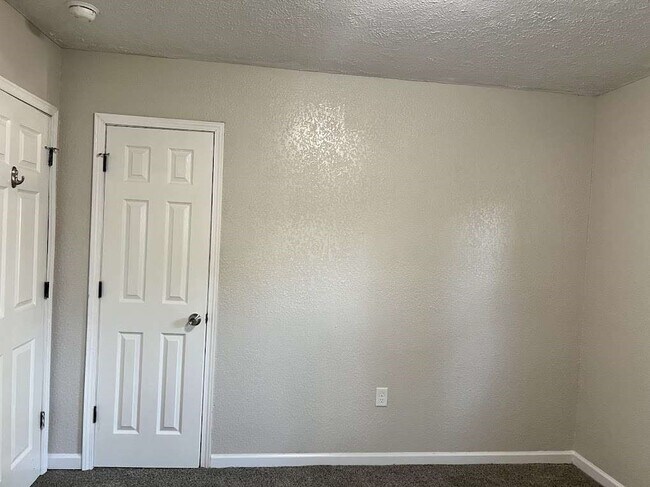 Foto del edificio - 1910 Little St