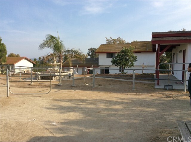 Building Photo - 10721 Valley Dr
