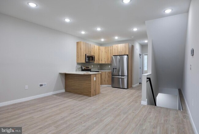 Foto del edificio - 1428 W Thompson St