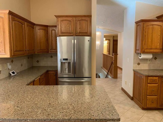 Foto del edificio - 9419 Highland View Dr