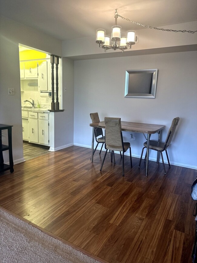 Foto del edificio - 9138 W 140th St