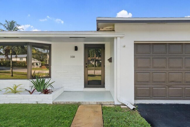 Foto del edificio - 330 W Ocean Ave