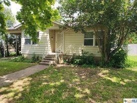 Building Photo - 1505 S 45th St