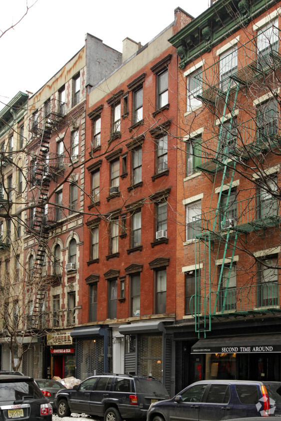 Building Photo - 109 Thompson St