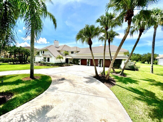 Building Photo - 15555 Hawker Ln