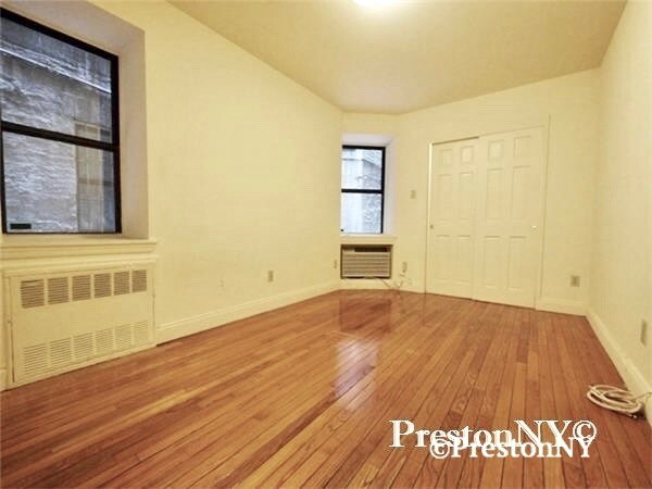 Building Photo - 362 Broome St