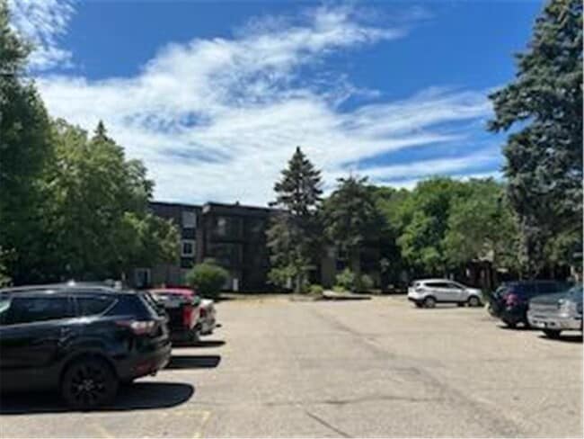 Building Photo - 4201 Lakeside Ave N