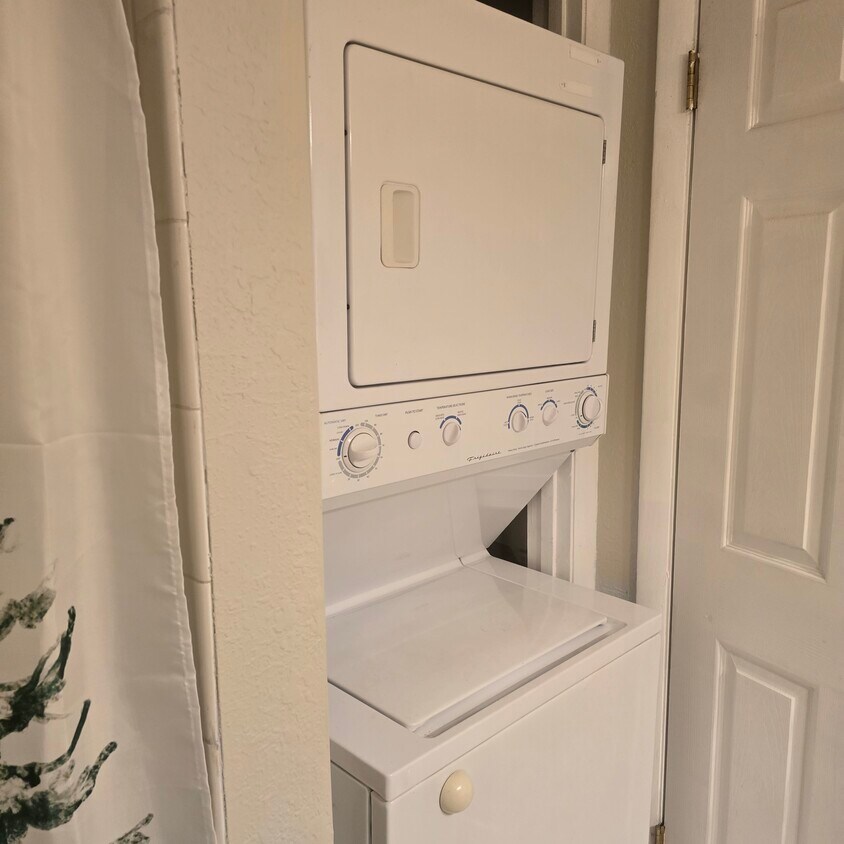 Photo - 5709 Lyons View Pike (Knoxville, TN)