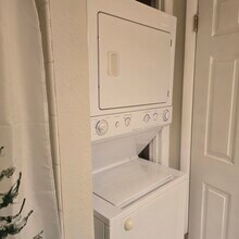 Building Photo - 5709 Lyons View Pike