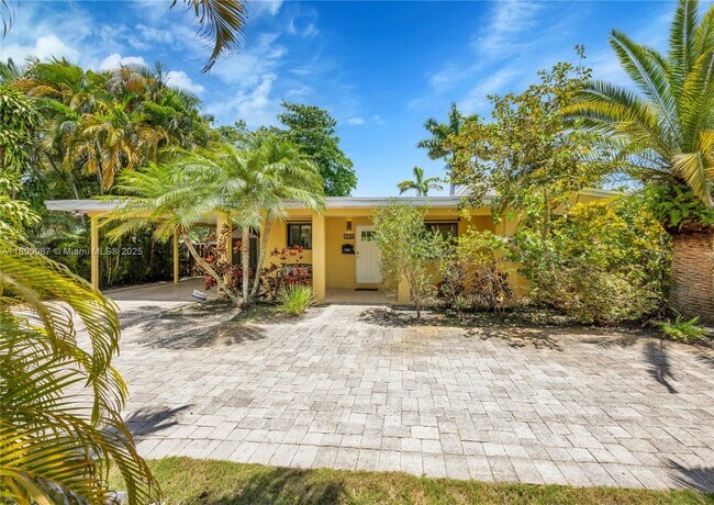Foto del edificio - 6611 SW 63rd Ave