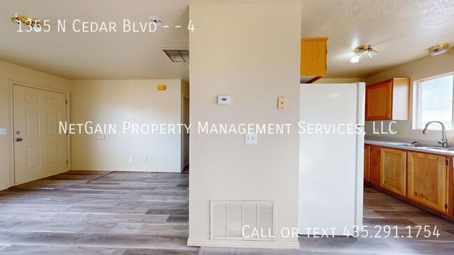 Building Photo - 1355 N Cedar Blvd