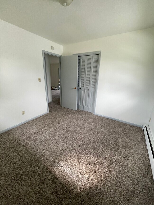 Bedroom - 522 Lynwood Ln