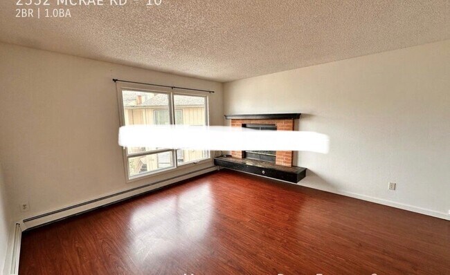 Foto del edificio - 2332 McRae Rd
