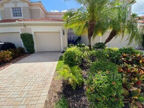 Building Photo - 9265 Belleza Way