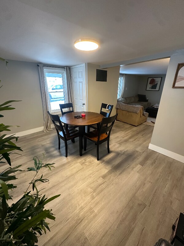 Foto del edificio - 150 E North St