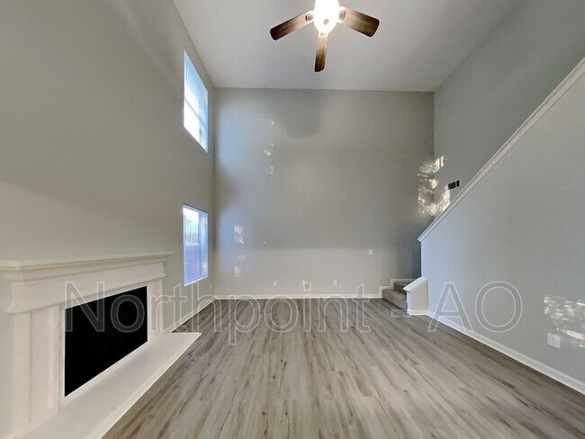 Foto del edificio - 1614 Charleston Walk SE