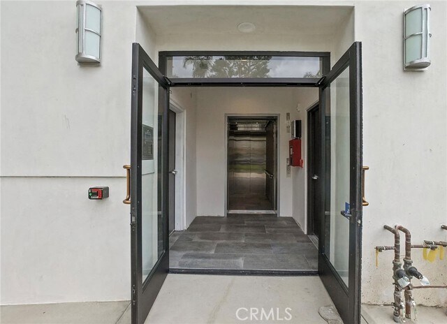 Foto del edificio - 5432 Hermitage Ave