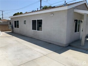 Building Photo - 11506 Maza St