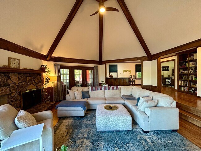 Foto del edificio - 805 De La Fayette Ct