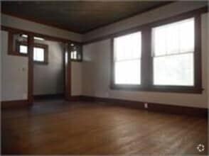 Building Photo - 992 8th St
