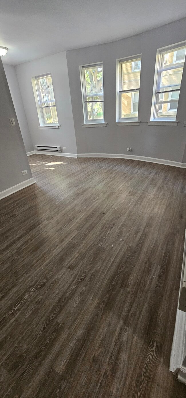 Foto del edificio - 4516 N Malden St