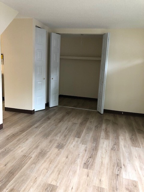 Foto del edificio - 15 Regency Mnr