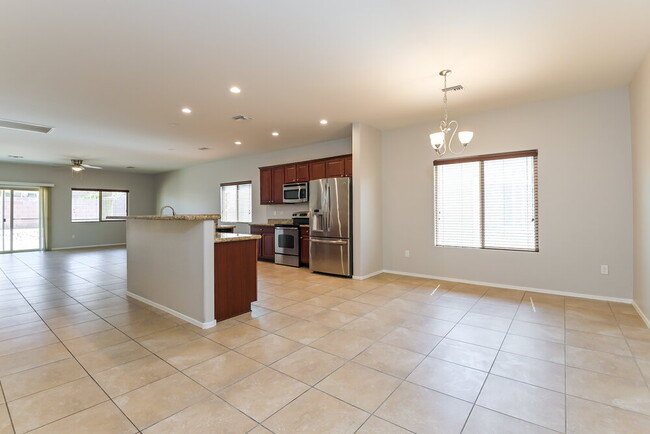 Foto del edificio - 7360 E Alderberry St