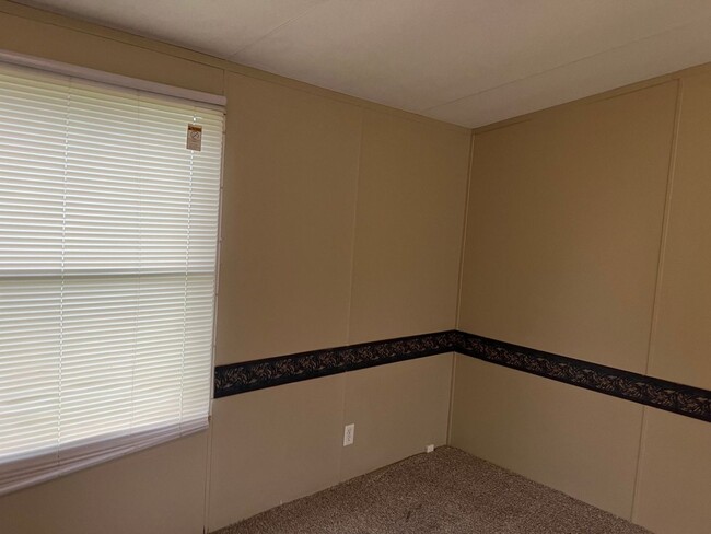 Building Photo - 3 Bedroom House in Pinetops