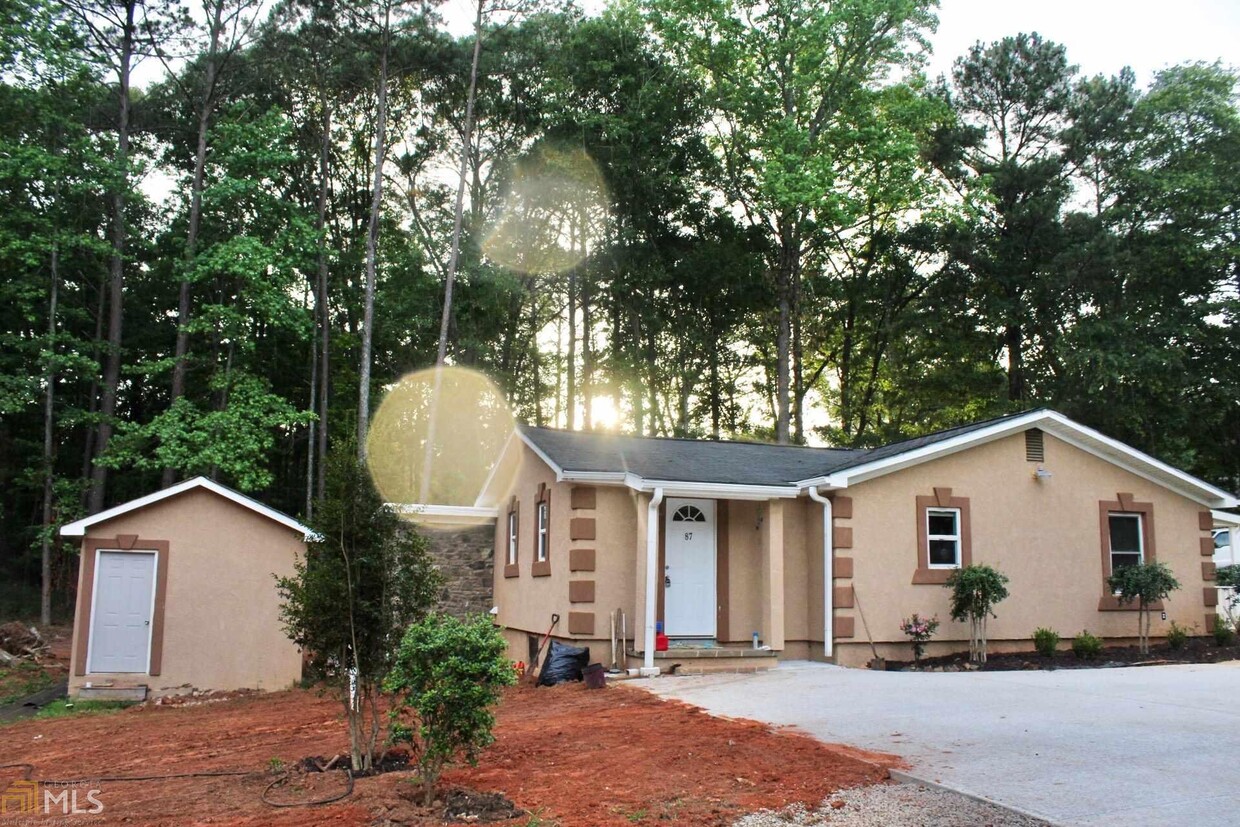 Primary Photo - 87 Chestnut Ln