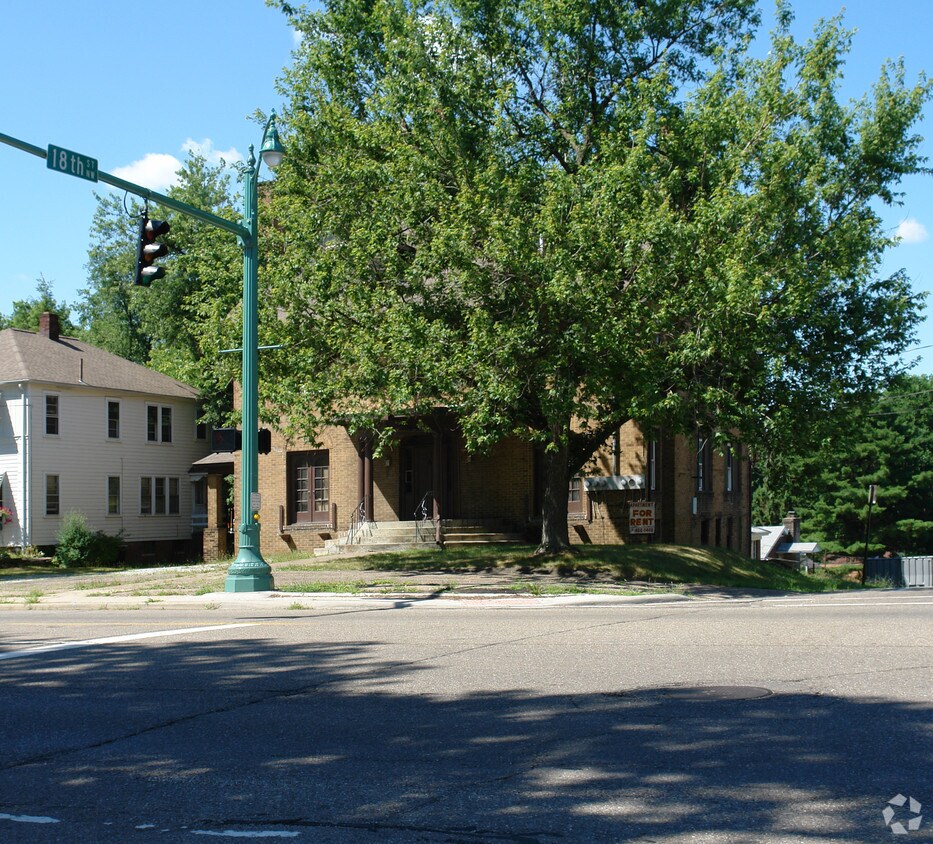 1731 Fulton Dr NW, Canton, OH 44703 Apartments in Canton, OH