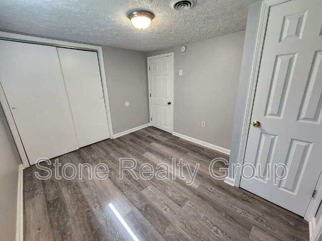 Building Photo - 3112 Dean Ave